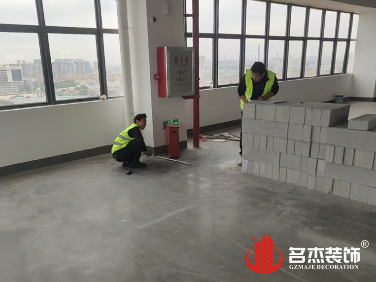 ����������ʱ�������ǲ�!��¼װ����ƹ�˾ͼ��